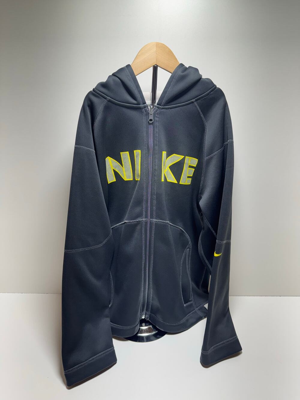 Nike Warm Up Jacket Hooded full Zip Women’s M/L Gray Yellow Letters Athleisure